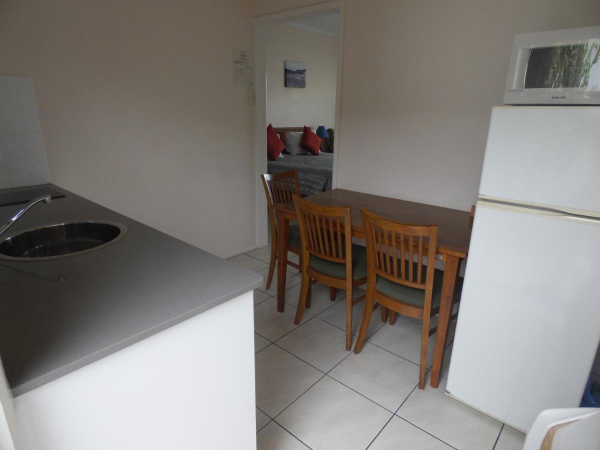 Airlie Court Units Airlie Beach Exterior foto